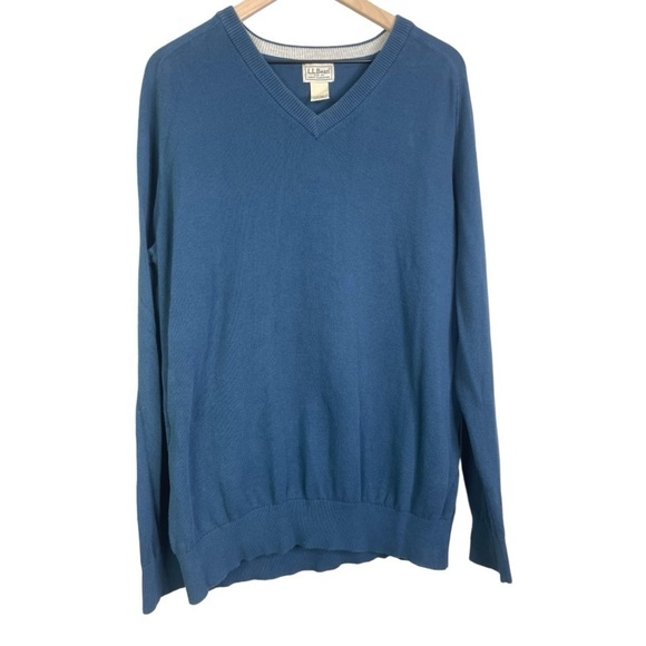 L.L. Bean Men’s 100% Pima Cotton V-neck Sweater - Picture 1 of 3
